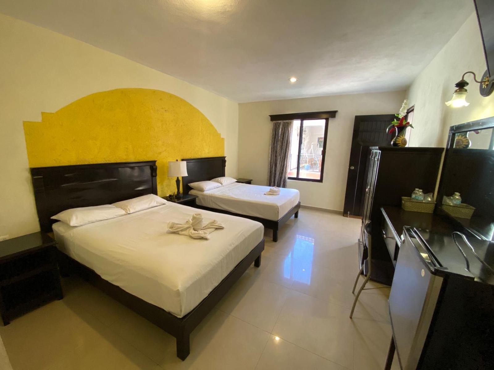 Hotel Quinta Marciala Mx Valladolid  Buitenkant foto