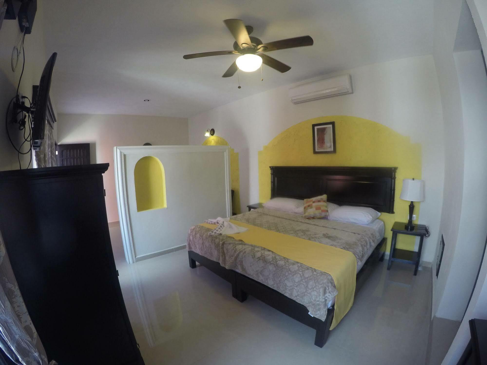 Hotel Quinta Marciala Mx Valladolid  Buitenkant foto
