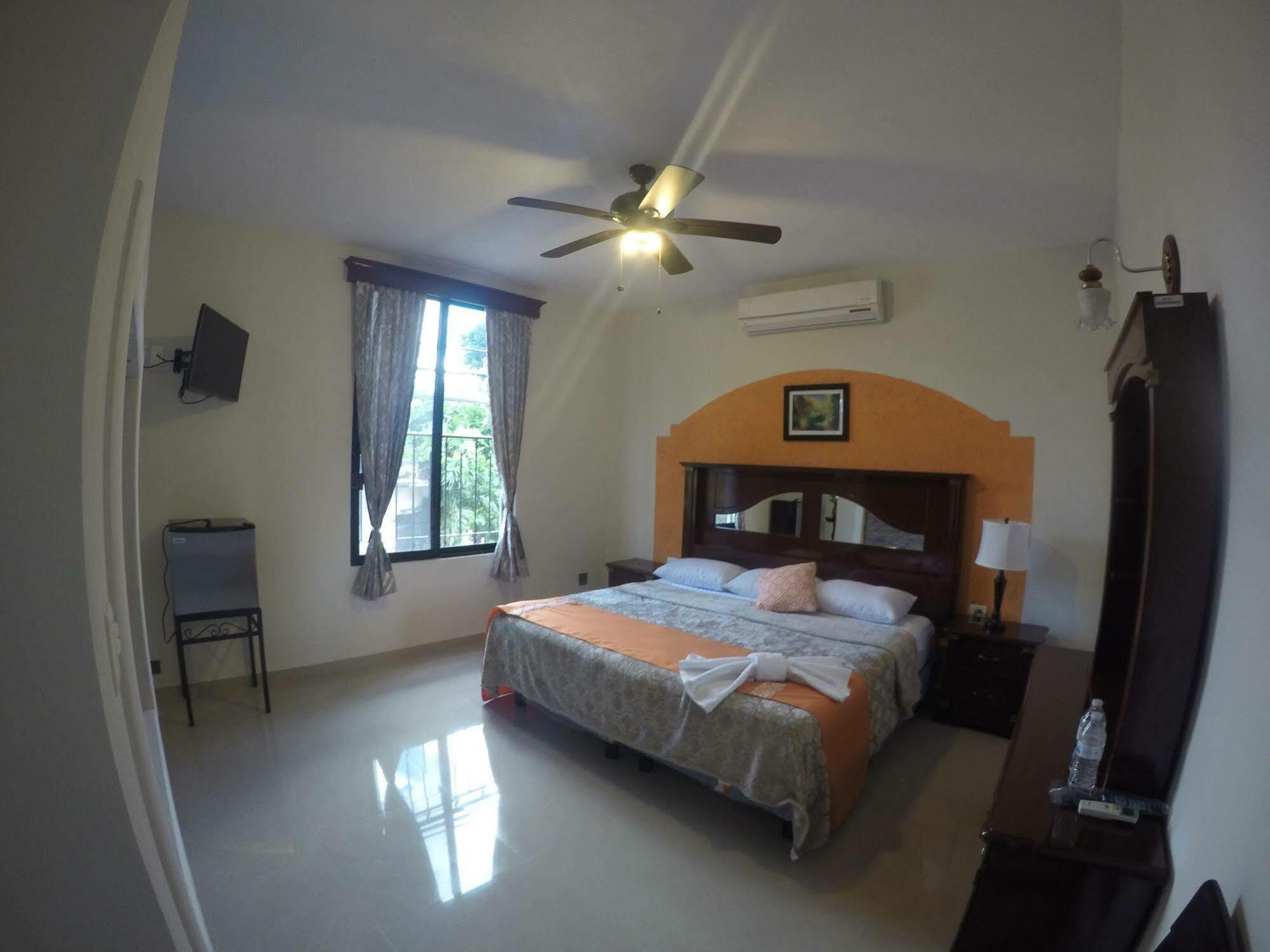 Hotel Quinta Marciala Mx Valladolid  Buitenkant foto